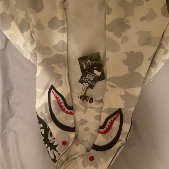 COPY - White bape hoodie size M - Picture 4 of 7